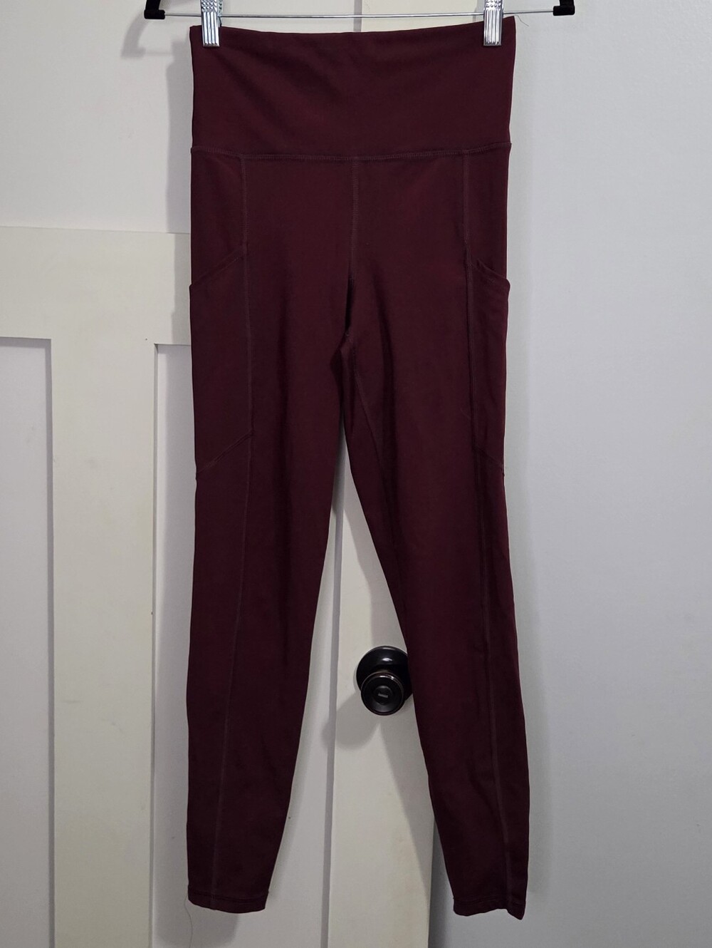 American Eagle The Everything Pocket High-Waist Maroon Leggings
